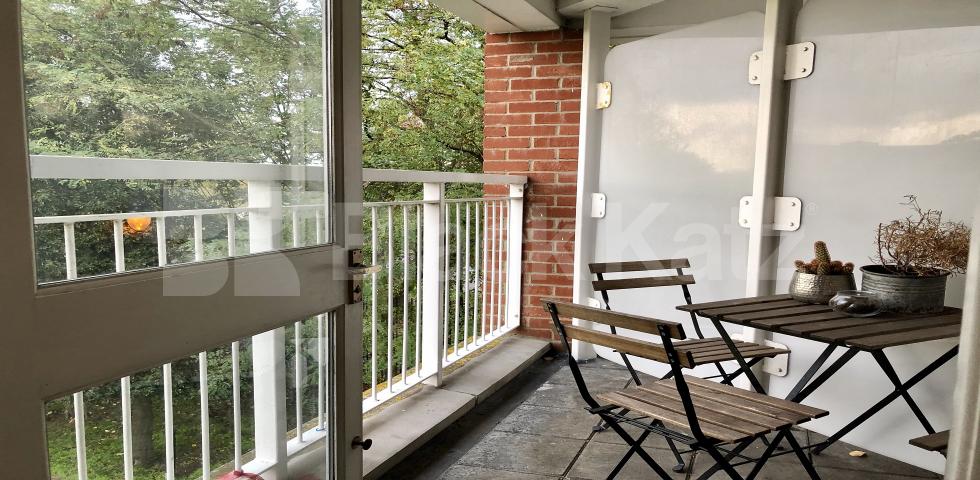 			NEW INSTRUCTION, 2 Bedroom, 1 bath, 1 reception Flat			 MacMillan Way, Tooting